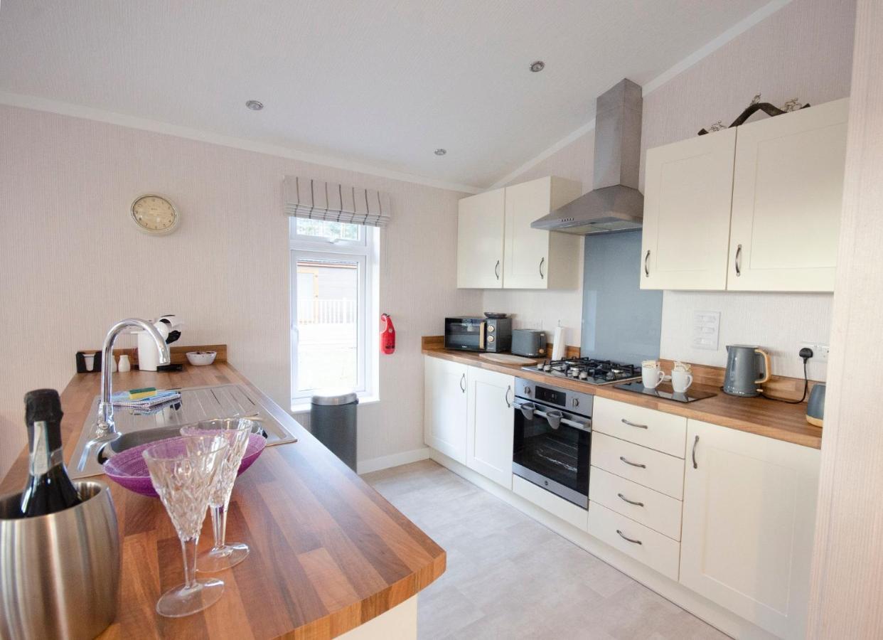 Hollicarrs - Long Lane Lodge York Ngoại thất bức ảnh